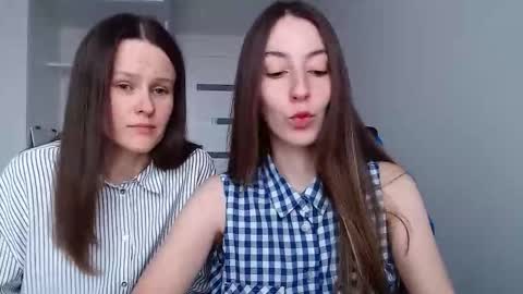 Emma  online show from November 29, 2025, 11:02 am