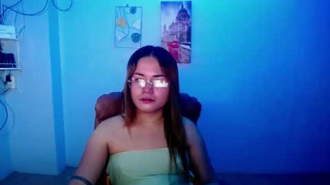 sweethotlove_xoxo online show from October 28, 2025, 6:17 am