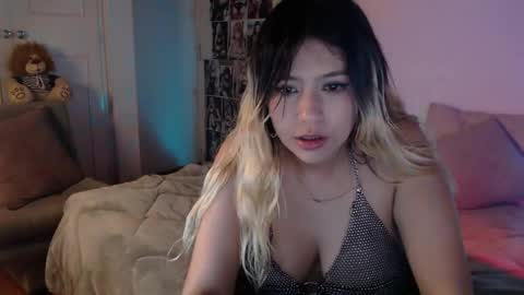 Snapshot of sweethotsin_sexy69 chatting on January 19, 2025, 9:11 am online show from January 19, 2025, 9:11 am