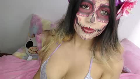 Snapshot of sweethotsin_sexy69 chatting on October 29, 2025, 5:53 am online show from October 29, 2025, 5:53 am