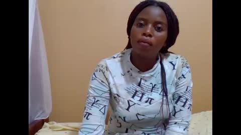 Snapshot of sweetib1 chatting on November 12, 2025, 5:52 am sweetib1 online show from November 12, 2025, 5:52 am