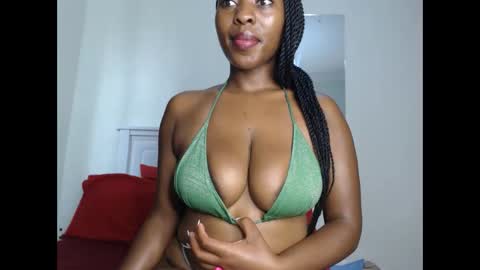 Snapshot of sweetice_01 chatting on February 4, 2026, 5:13 am euny online show from February 4, 2026, 5:13 am