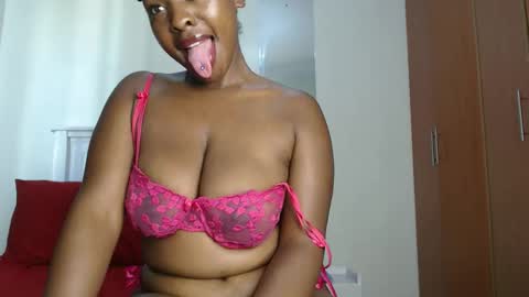 Snapshot of sweetice_01 chatting on February 11, 2026, 5:45 am euny online show from February 11, 2026, 5:45 am