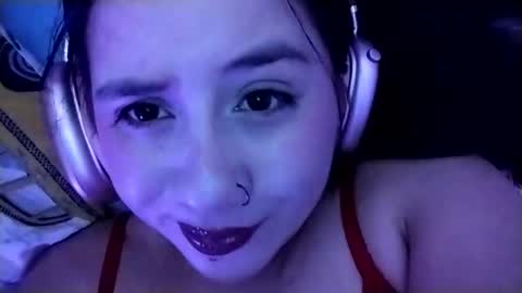 Snapshot of sweetie__annie chatting on February 4, 2025, 5:10 am Ana Mara  i cant Make noise My family is here  online show from February 4, 2025, 5:10 am