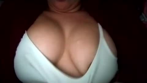 Snapshot of sweetie__annie chatting on February 18, 2025, 4:58 am Ana Mara  i cant Make noise My family is here  online show from February 18, 2025, 4:58 am