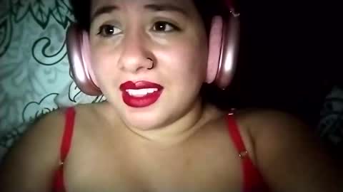 Snapshot of sweetie__annie chatting on March 8, 2025, 3:50 am Ana Mara  i cant Make noise My family is here  online show from March 8, 2025, 3:50 am
