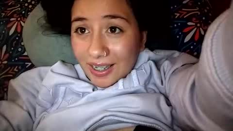 Ana Mara  i cant Make noise My family is here  online show from February 4, 2026, 4:40 am