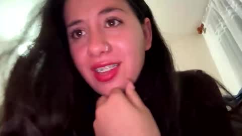 Ana Mara  i cant Make noise My family is here  online show from March 4, 2026, 3:34 am