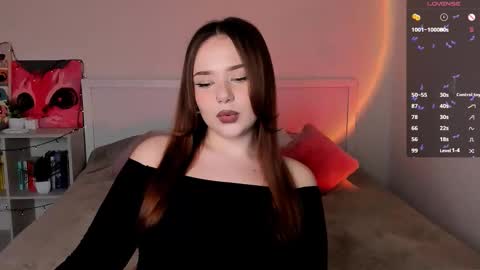 Hannah online show from November 28, 2025, 1:25 pm