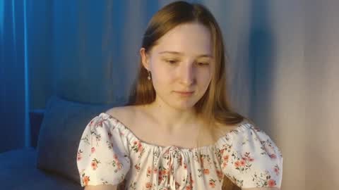 Snapshot of sweetie_lover chatting on December 21, 2024, 9:15 pm Annie online show from December 21, 2024, 9:15 pm