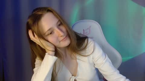 Snapshot of sweetie_lover chatting on January 16, 2025, 3:23 am Annie online show from January 16, 2025, 3:23 am