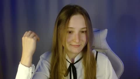 Snapshot of sweetie_lover chatting on September 8, 2025, 7:46 pm Annie online show from September 8, 2025, 7:46 pm