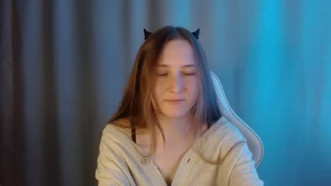 Annie online show from June 2, 2026, 9:17 pm