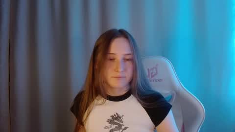 Annie online show from June 4, 2026, 8:59 pm