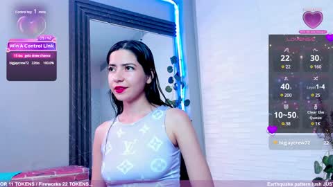 Snapshot of sweetieandjuiicy chatting on January 16, 2025, 8:25 pm Call me Nataly online show from January 16, 2025, 8:25 pm