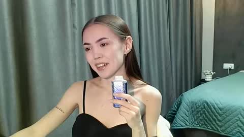sweetieee_kira online show from November 8, 2025, 9:24 pm