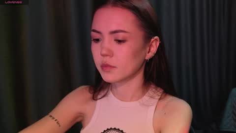 sweetieee_kira online show from May 14, 2026, 3:24 am