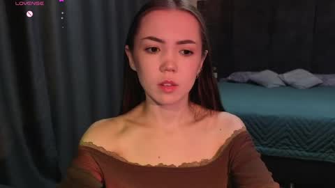 sweetieee_kira online show from May 27, 2026, 3:14 am
