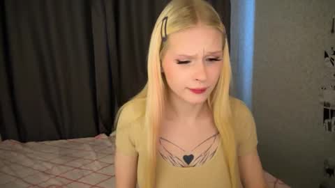 Snapshot of sweetielis chatting on January 15, 2025, 10:06 am sweetie Lisa3 online show from January 15, 2025, 10:06 am