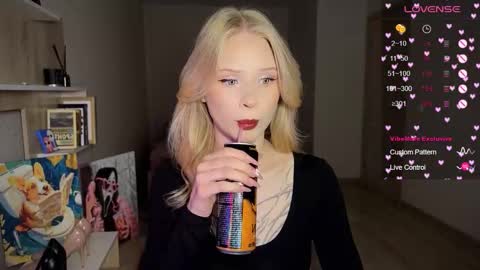 Snapshot of sweetielis chatting on September 25, 2025, 2:32 pm sweetie Lisa3 online show from September 25, 2025, 2:32 pm