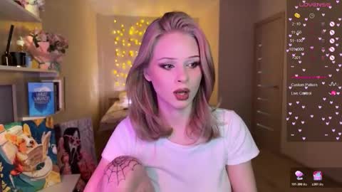 Snapshot of sweetielis chatting on December 4, 2025, 3:21 pm sweetie Lisa3 online show from December 4, 2025, 3:21 pm