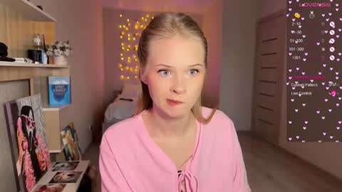 Snapshot of sweetielis chatting on December 22, 2025, 11:18 am sweetie Lisa3 online show from December 22, 2025, 11:18 am