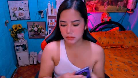 Nicole online show from February 7, 2025, 11:55 pm