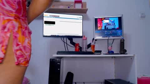 Snapshot of sweetjess022 chatting on December 19, 2024, 2:23 am jessica online show from December 19, 2024, 2:23 am