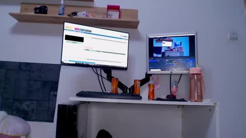 Snapshot of sweetjess022 chatting on February 13, 2025, 9:49 pm jessica online show from February 13, 2025, 9:49 pm