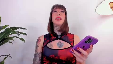 karin paz online show from July 28, 2026, 11:04 pm