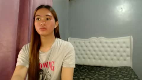 SWEET KEYA online show from April 17, 2026, 4:32 pm