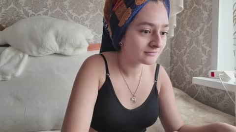 sweetliaison online show from November 3, 2025, 8:48 am