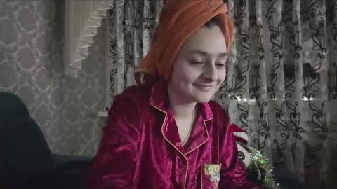 sweetliaison online show from December 18, 2025, 4:57 pm