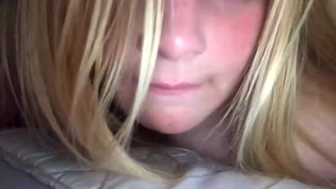 Snapshot of sweetlisa92 chatting on December 16, 2024, 3:32 pm Lisa online show from December 16, 2024, 3:32 pm