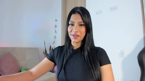 Snapshot of sweetluna___ chatting on March 31, 2026, 1:33 pm instagram sweetluna 0 online show from March 31, 2026, 1:33 pm
