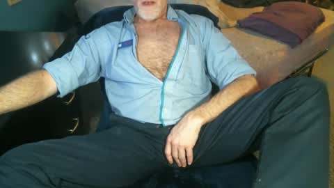Snapshot of sweetman4a chatting on April 15, 2026, 1:29 pm Michael online show from April 15, 2026, 1:29 pm
