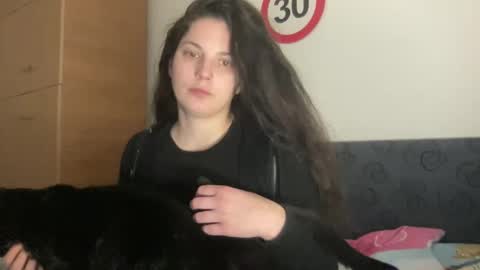 sweetmandyy online show from December 6, 2024, 11:33 am