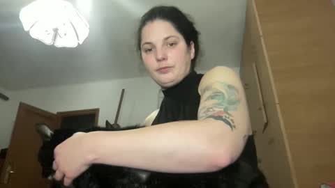 sweetmandyy online show from February 11, 2025, 6:01 pm