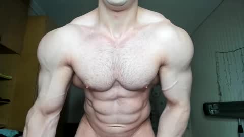 Snapshot of sweetmuscles_boy chatting on January 30, 2025, 5:17 pm Lorenzo online show from January 30, 2025, 5:17 pm
