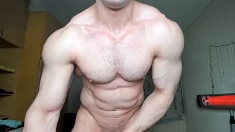 Snapshot of sweetmuscles_boy chatting on January 31, 2025, 9:05 am Lorenzo online show from January 31, 2025, 9:05 am