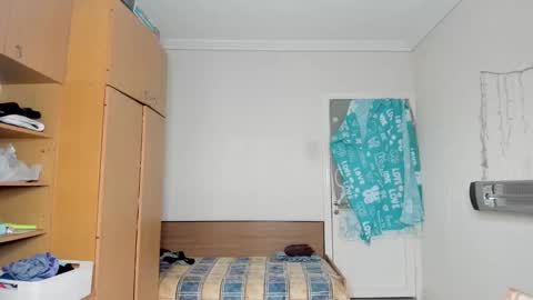 Snapshot of sweetmuscles_boy chatting on March 10, 2025, 7:53 am Lorenzo online show from March 10, 2025, 7:53 am