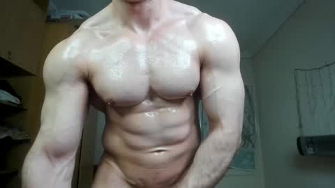 Snapshot of sweetmuscles_boy chatting on September 21, 2025, 6:26 am Lorenzo online show from September 21, 2025, 6:26 am