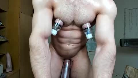 Snapshot of sweetmuscles_boy chatting on October 4, 2025, 6:44 am Lorenzo online show from October 4, 2025, 6:44 am