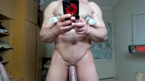 Snapshot of sweetmuscles_boy chatting on October 8, 2025, 5:16 am Lorenzo online show from October 8, 2025, 5:16 am