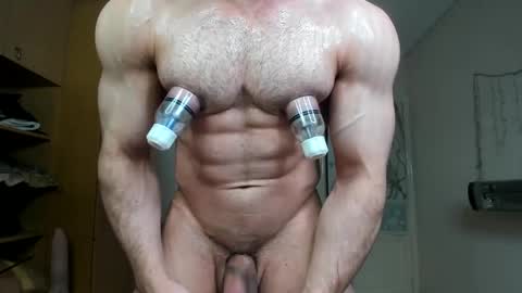 Snapshot of sweetmuscles_boy chatting on October 9, 2025, 5:27 am Lorenzo online show from October 9, 2025, 5:27 am