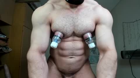 Snapshot of sweetmuscles_boy chatting on October 11, 2025, 4:44 am Lorenzo online show from October 11, 2025, 4:44 am