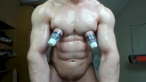 Snapshot of sweetmuscles_boy chatting on October 18, 2025, 5:54 am Lorenzo online show from October 18, 2025, 5:54 am