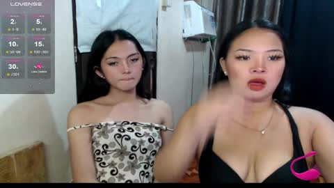 sweetnaughty_mallow online show from December 16, 2025, 10:26 pm