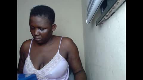 Snapshot of sweetnectarx chatting on February 16, 2025, 7:05 pm sweetnectarx online show from February 16, 2025, 7:05 pm