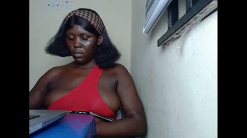 Snapshot of sweetnectarx chatting on February 24, 2025, 11:19 pm sweetnectarx online show from February 24, 2025, 11:19 pm